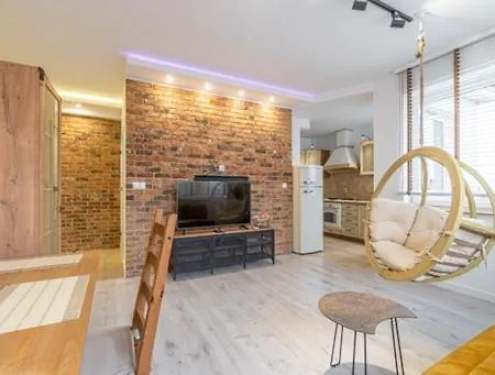 Centrum Iii Apartment *